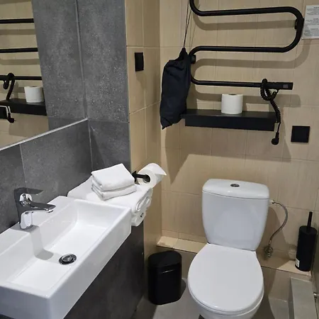 Private In The Corner Of Centre 4*