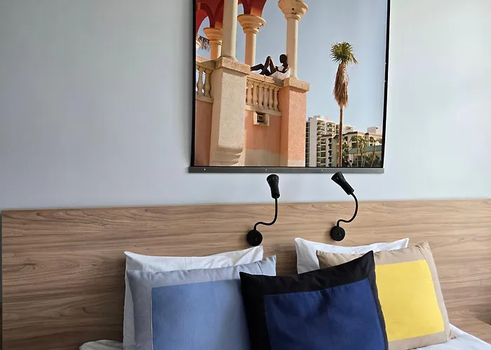 Private In The Corner Of Centre Hotel 4*